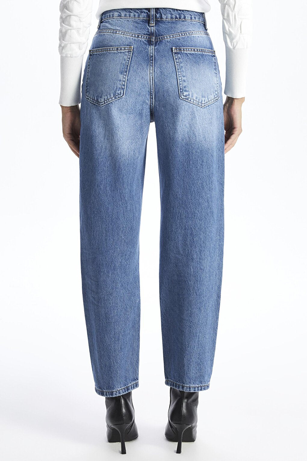 High Waist Straight Jean