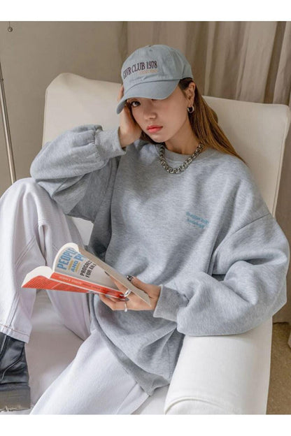 Women's GRAY Staggertly Printed Crew Neck Sweatshirt