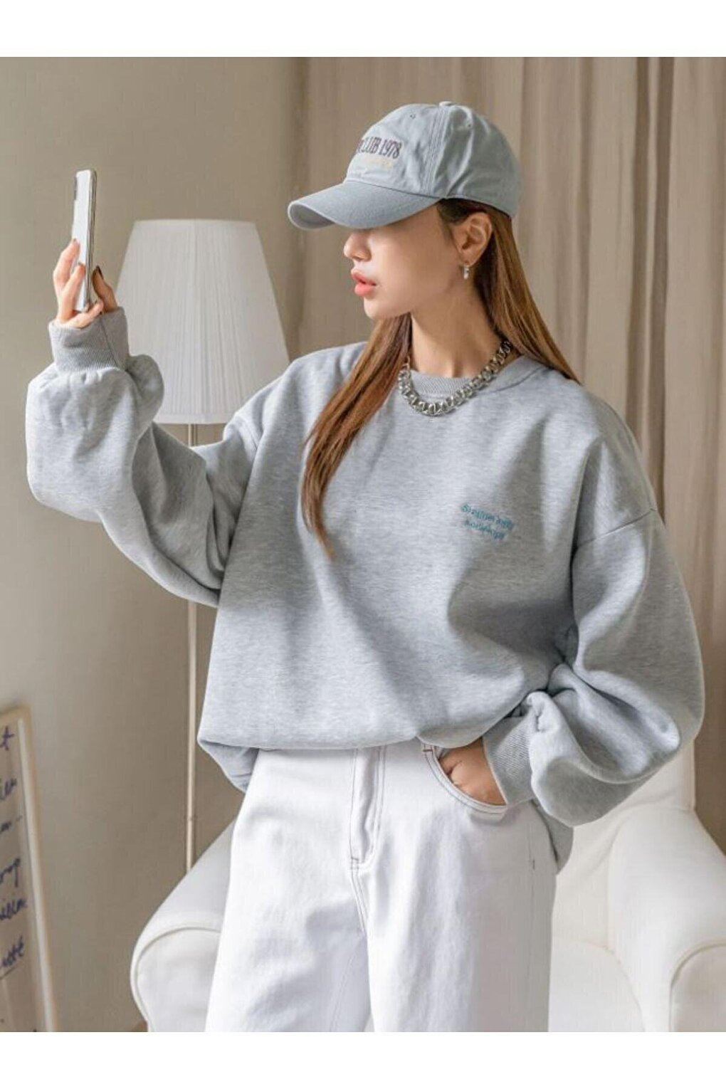 Women's GRAY Staggertly Printed Crew Neck Sweatshirt