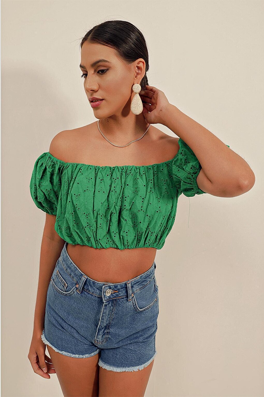 0481 Scalloped Strapless Blouse - Green