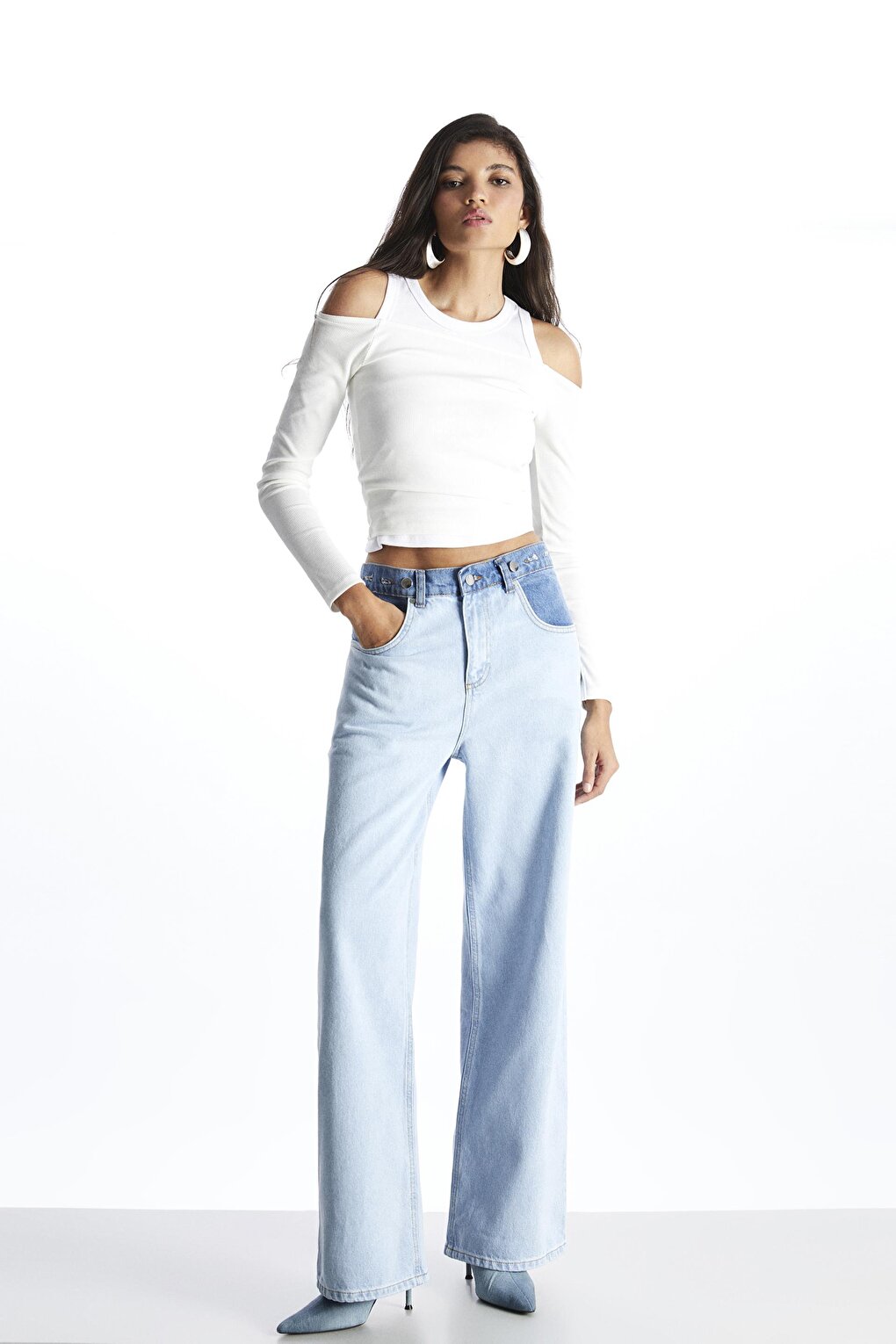 Light Blue Wide Leg Relaxed Fit Jean