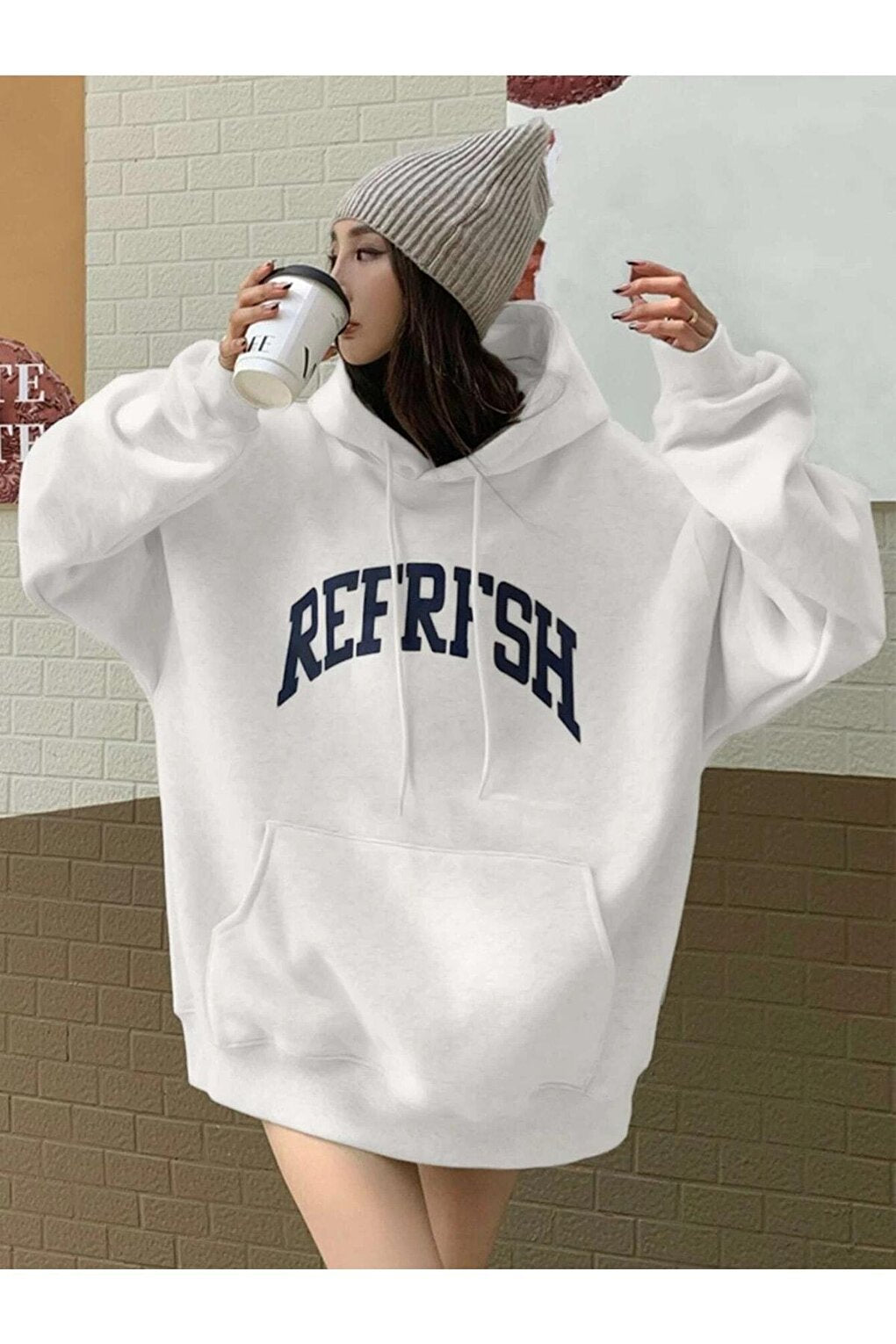 Women's WHITE Refrfsh Printed Sweatshirt