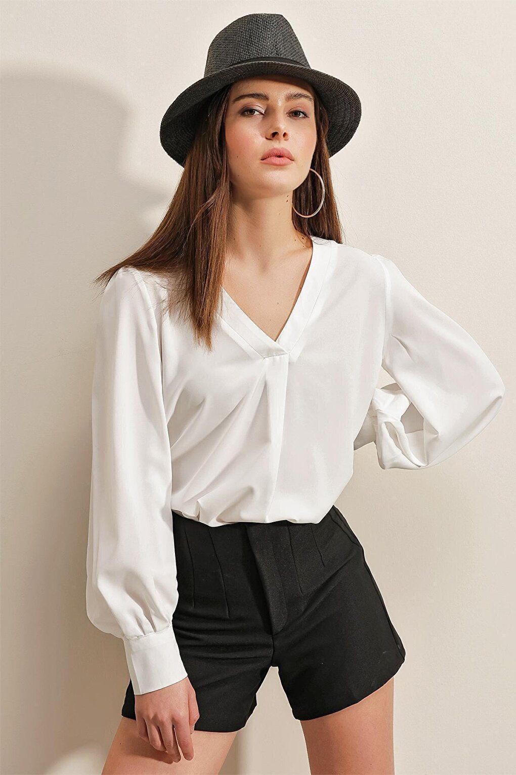 0451 V-Neck Satin Blouse - White