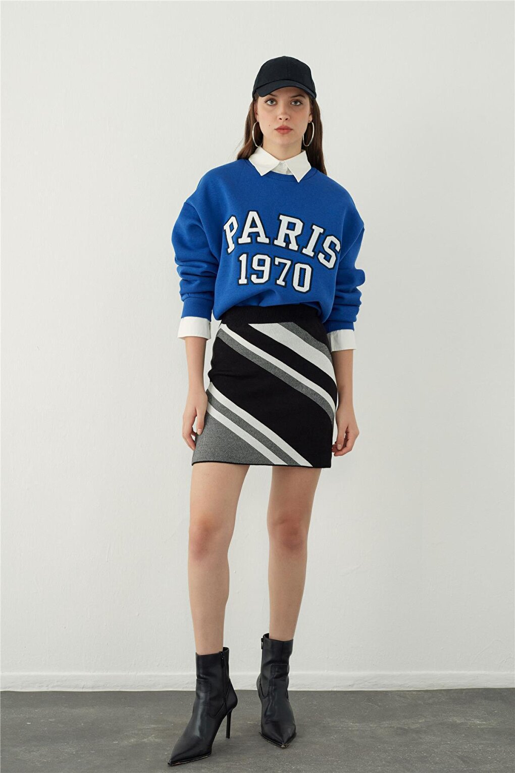 Black Striped Mini Knitwear Skirt