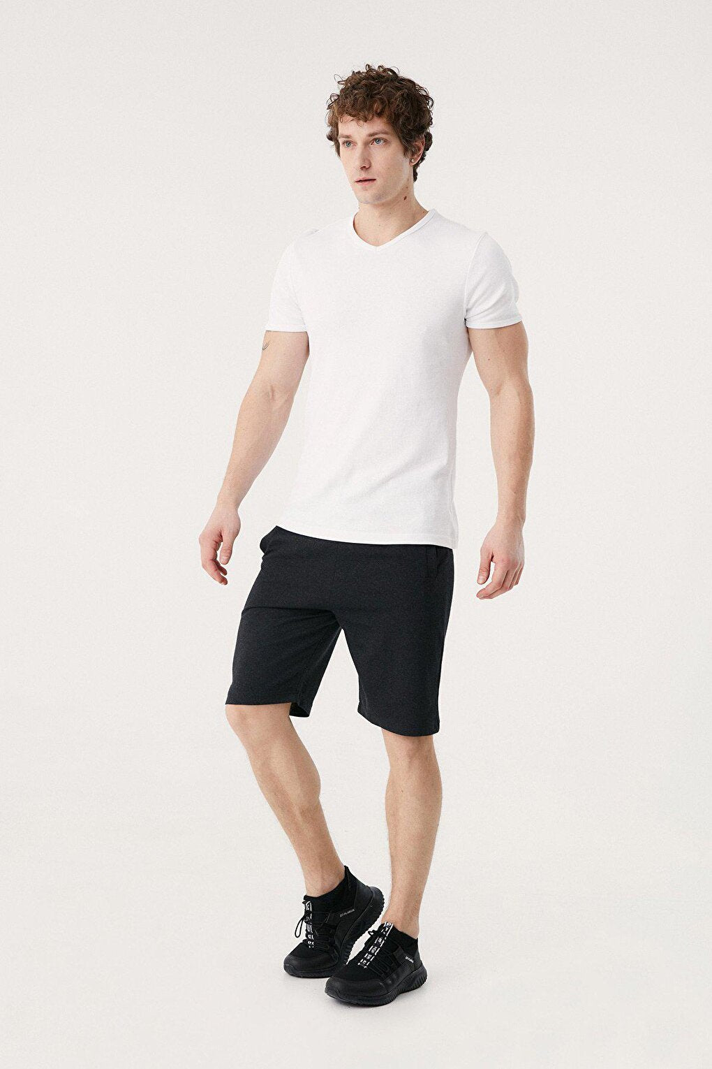 Elastic Waist Pocket Shorts