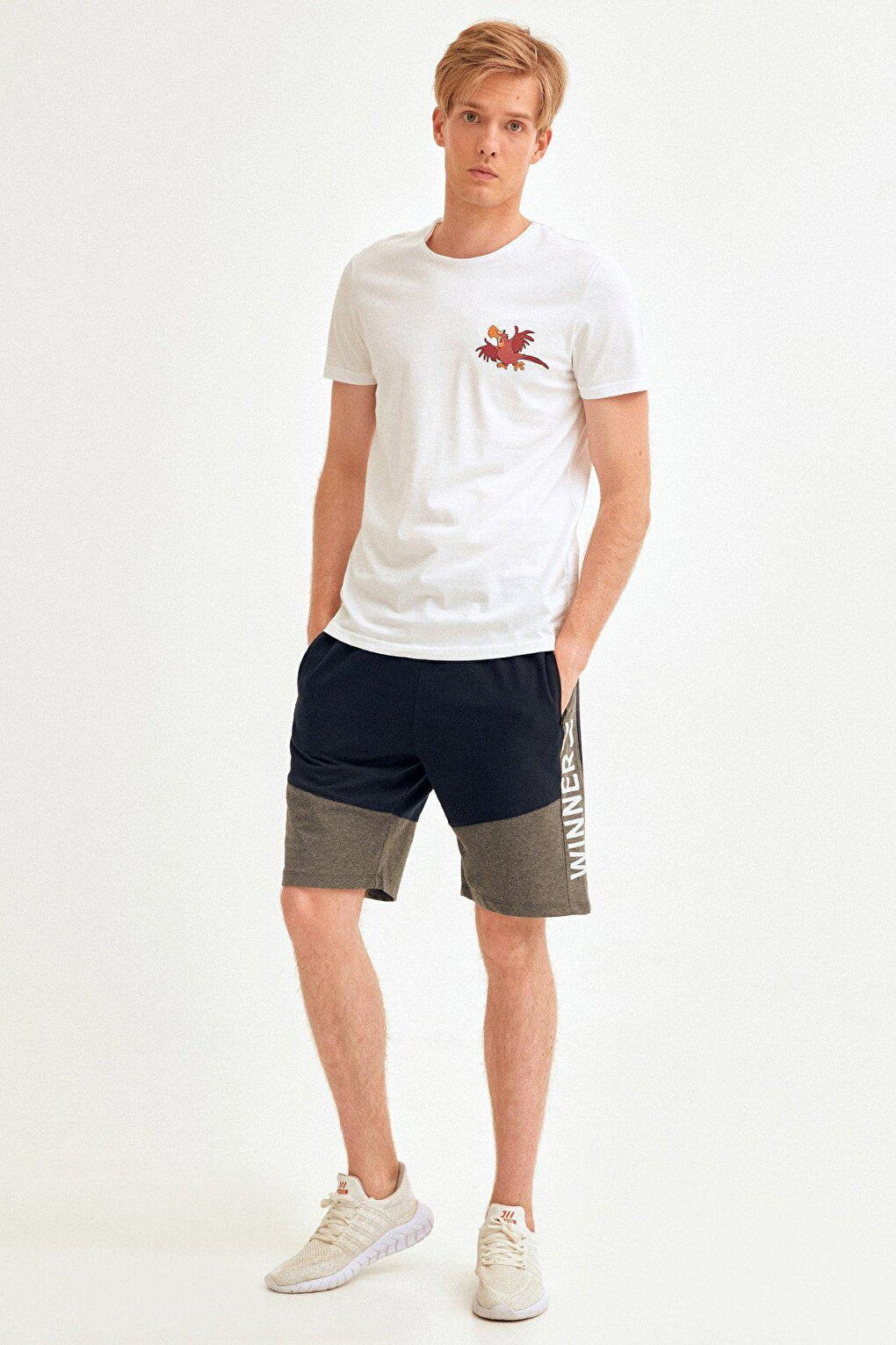 Shorts with Zipper Pocket and Printed Sides