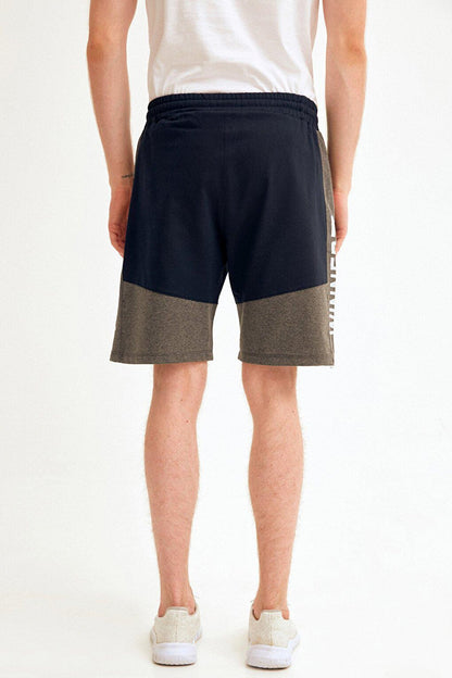 Shorts with Zipper Pocket and Printed Sides