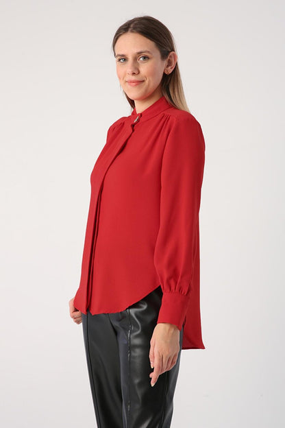 Red Collar Short Shirt