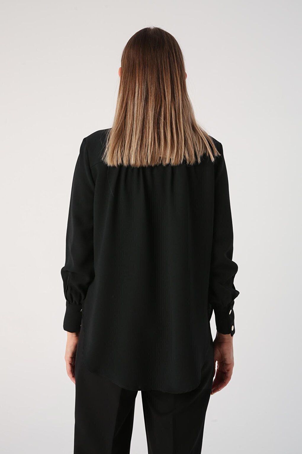 Black Collar Short Shirt