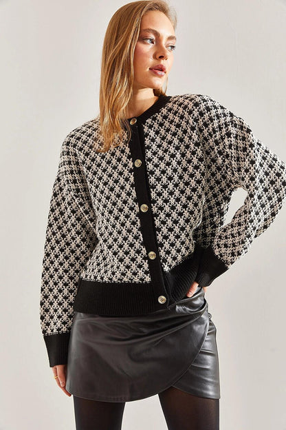 Women's Buttoned Patterned Knitwear Cardigan