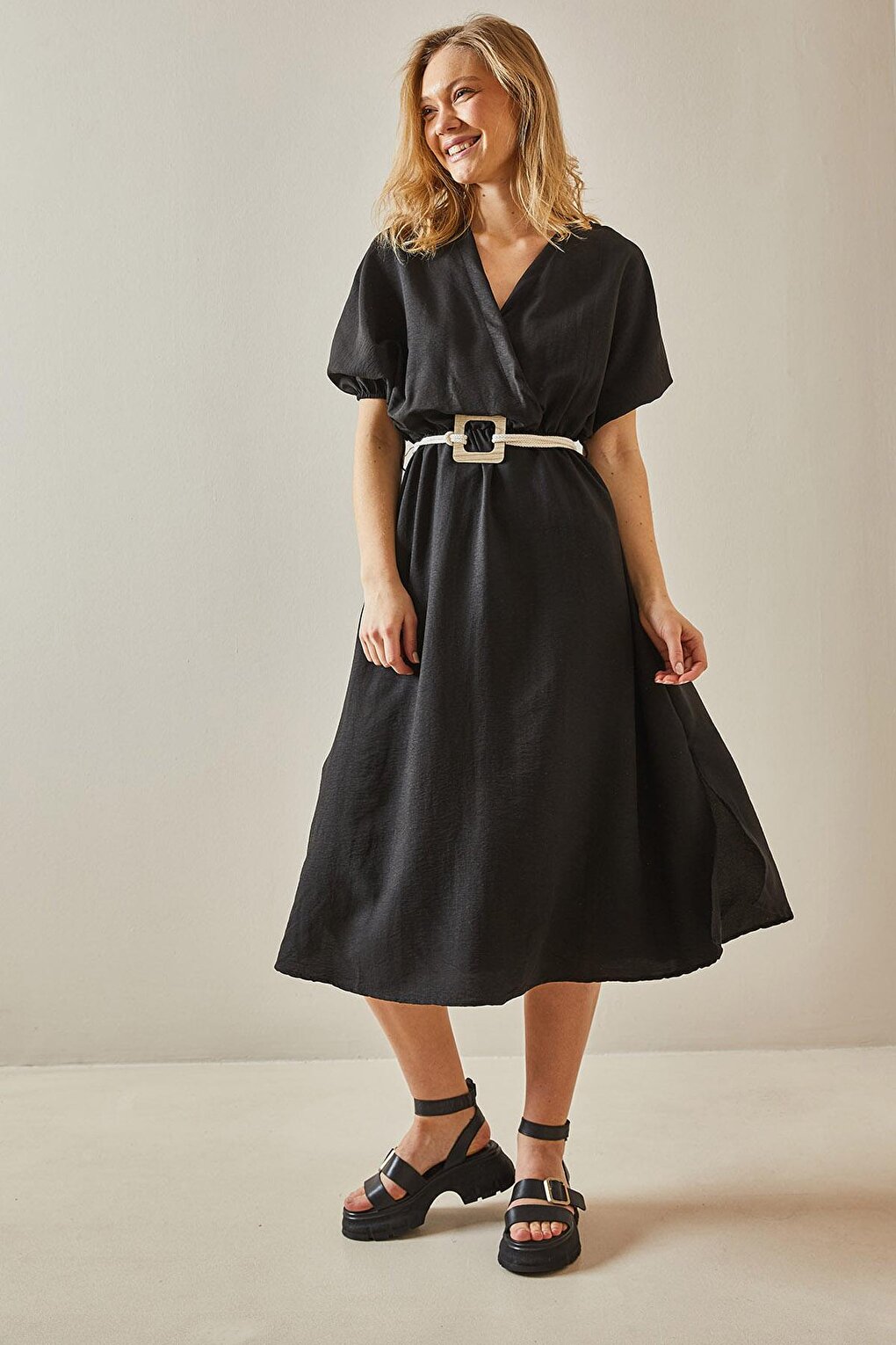 Black Balloon Sleeve Traveling Belt Midi Dress 5YXK6-47990-02