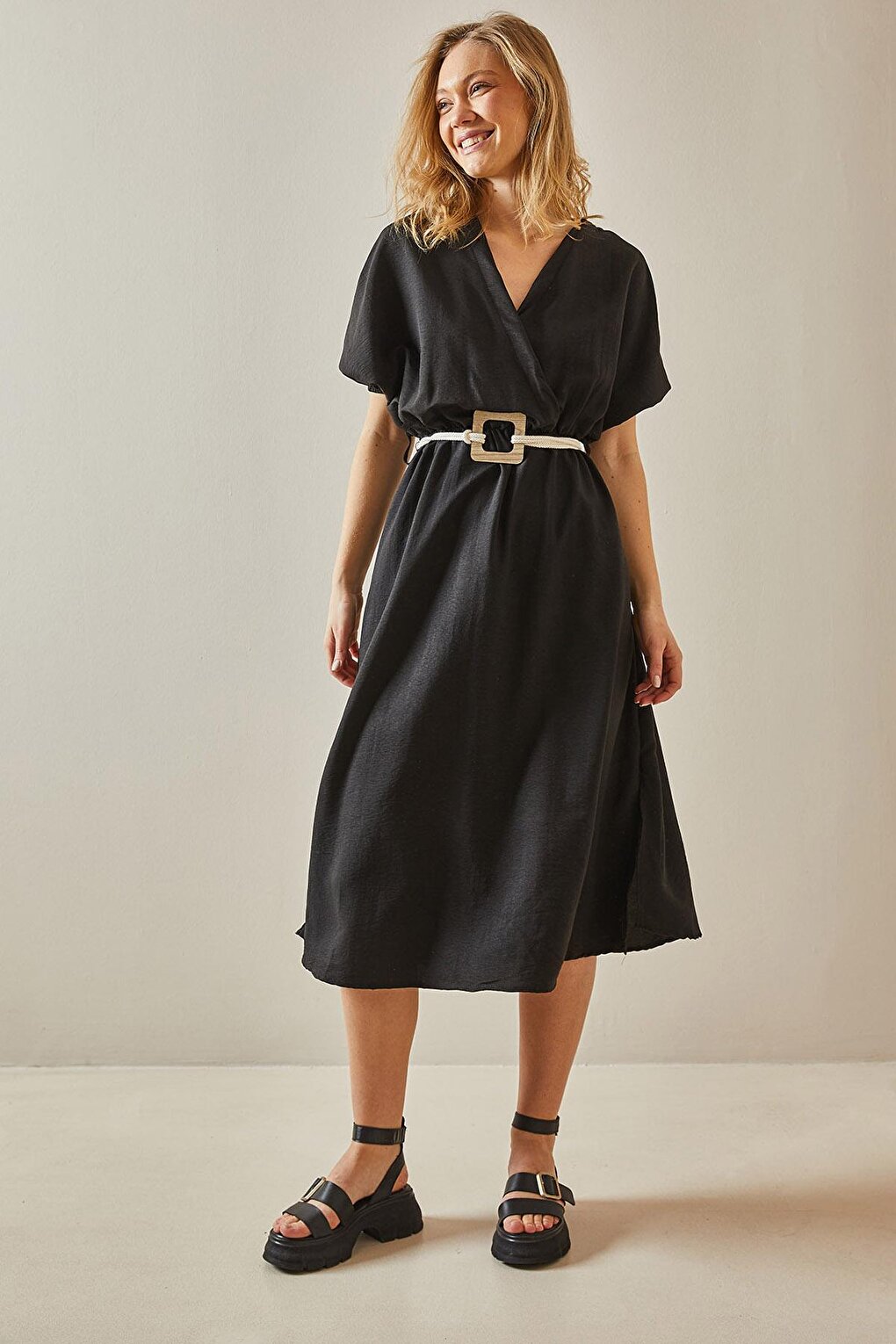 Black Balloon Sleeve Traveling Belt Midi Dress 5YXK6-47990-02