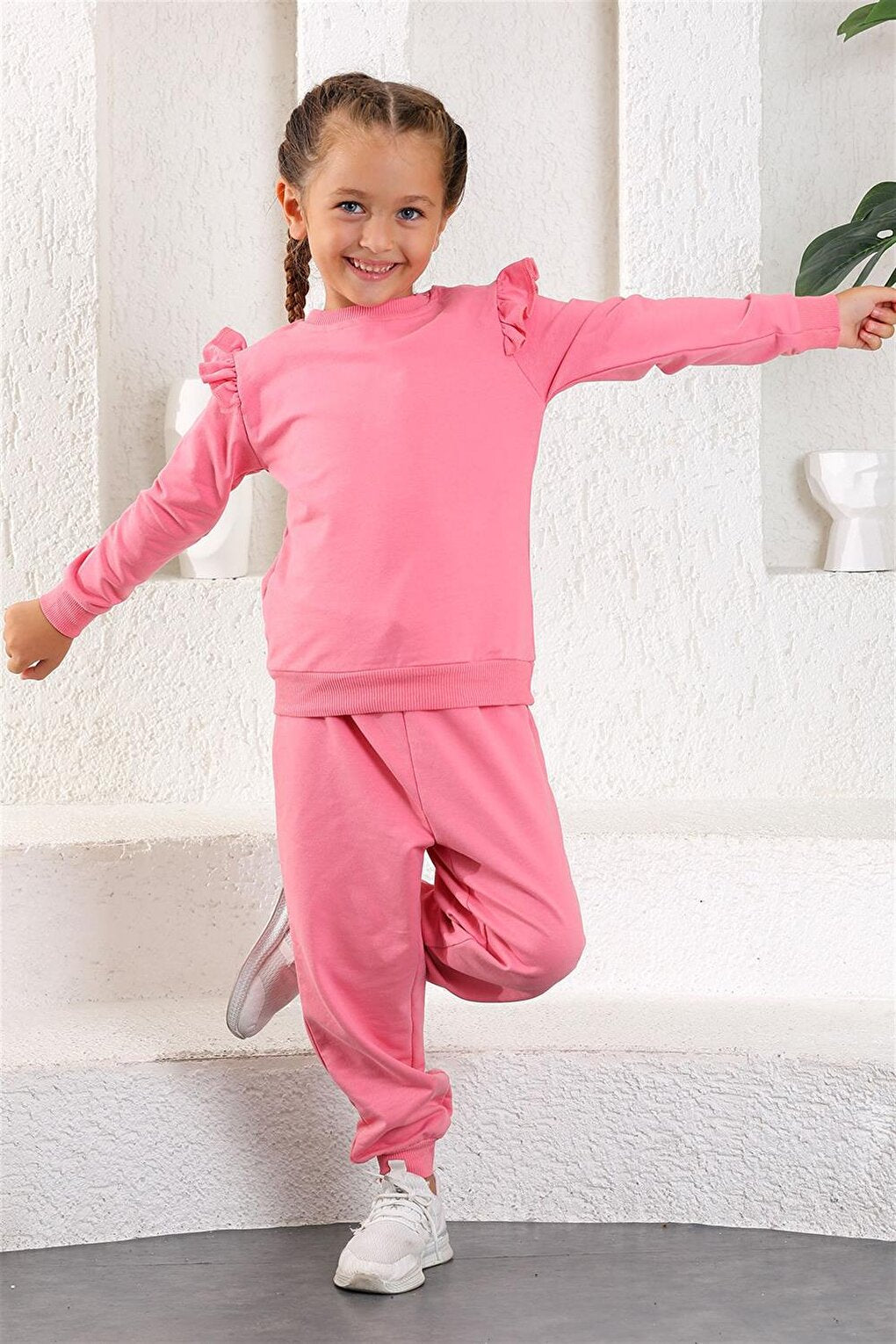 Girl's Pink Color Crew-Neck Double Suit with Ruffles on Shoulders