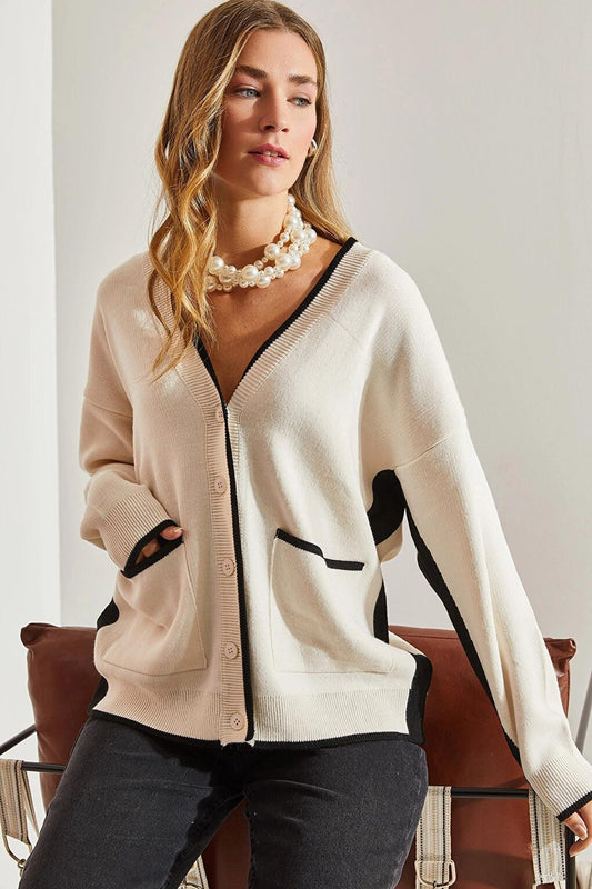 Women's Buttoned Pocket Knitwear Cardigan