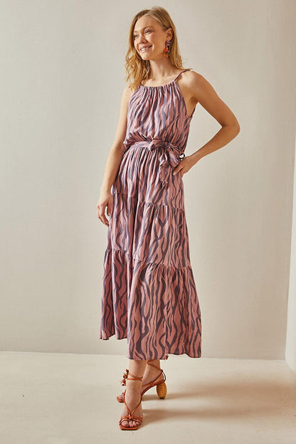 Powder Halter Neck Patterned Maxi Dress 5YXK6-47989-50