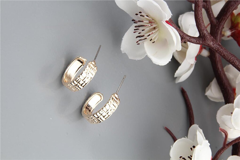 Gold Line Patterned Hoop Earrings