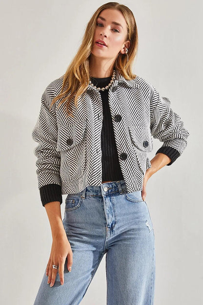 Women's Herringbone Patterned Buttoned Short Jacket