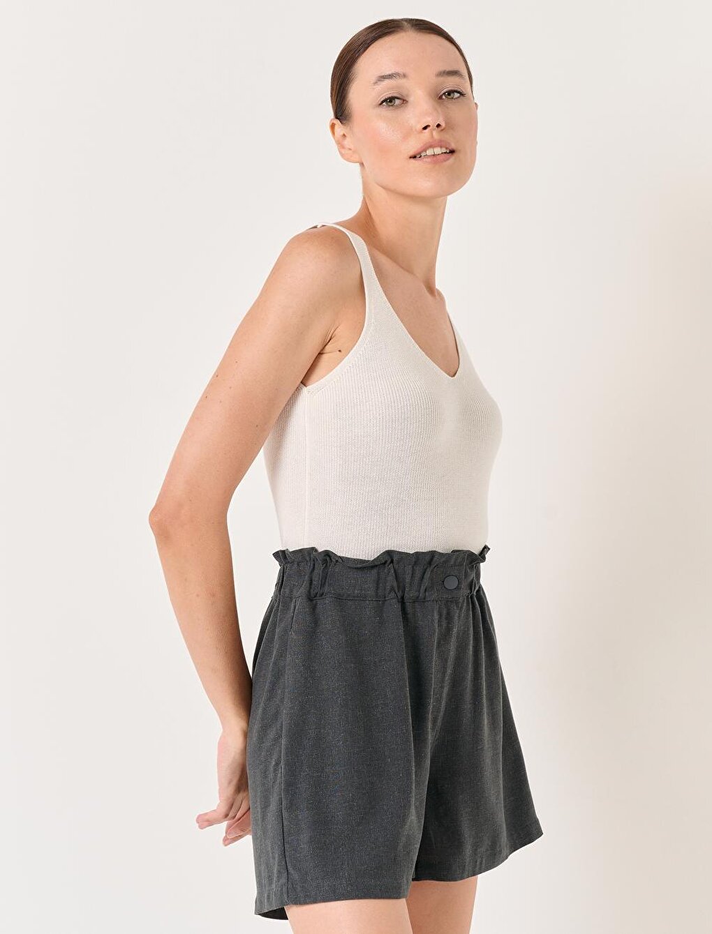 Anthracite Loose Cut High Waist Plain Linen Shorts