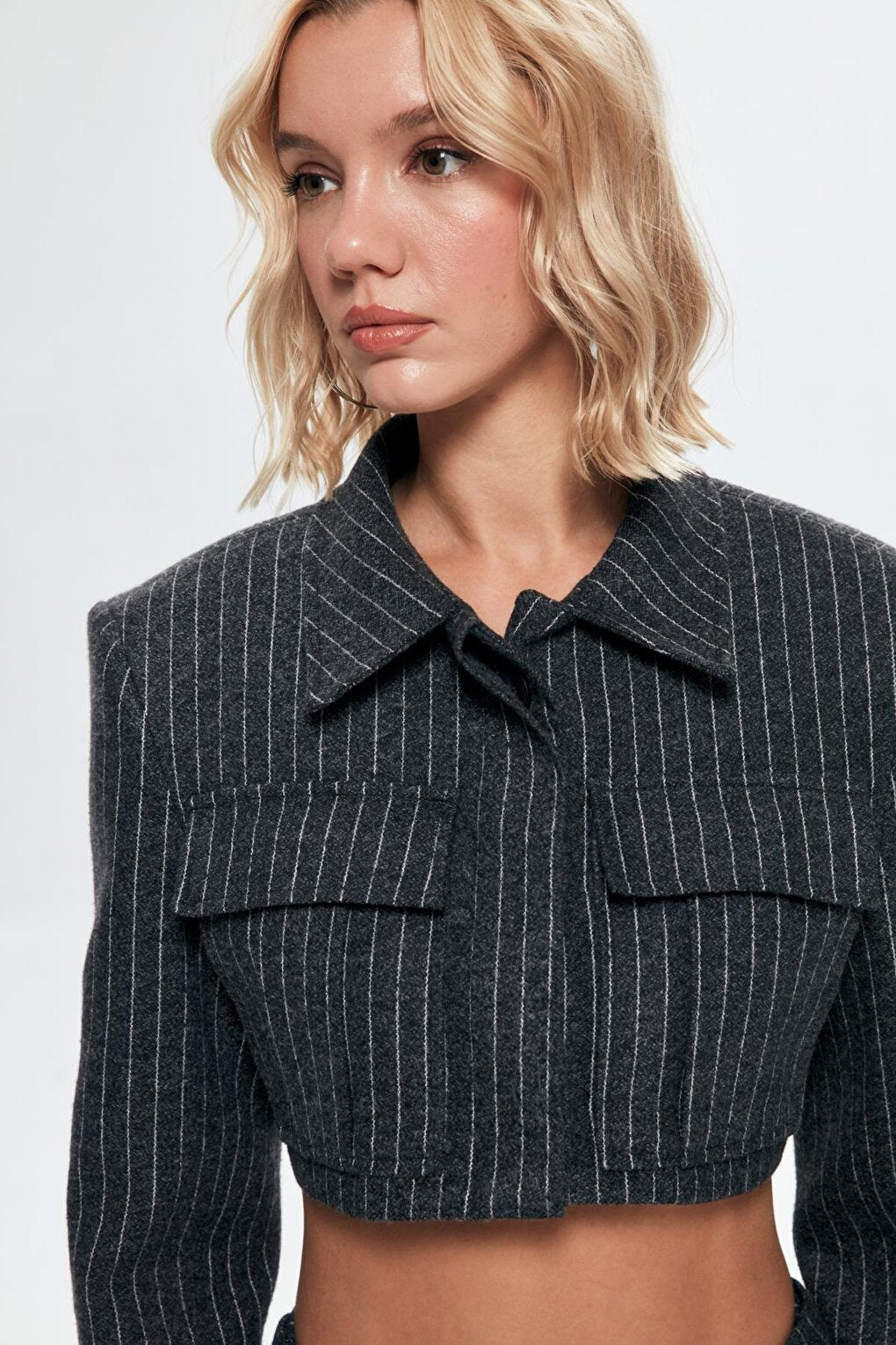 Pocket Detailed Striped Crop Jacket Anthracite