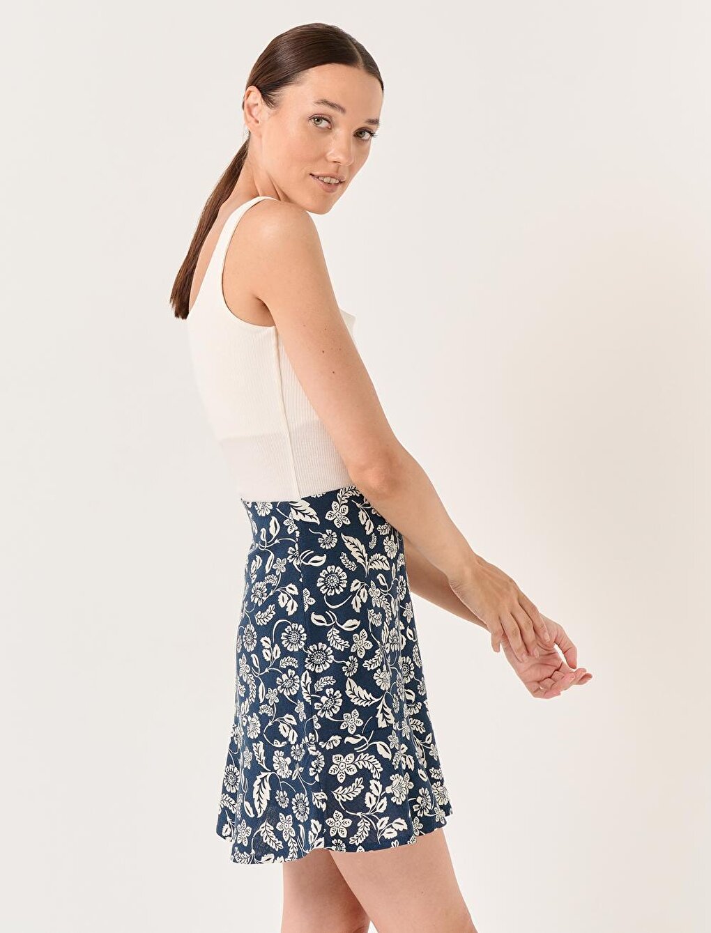 Navy Blue Slim Fit Woven Mini Linen Skirt