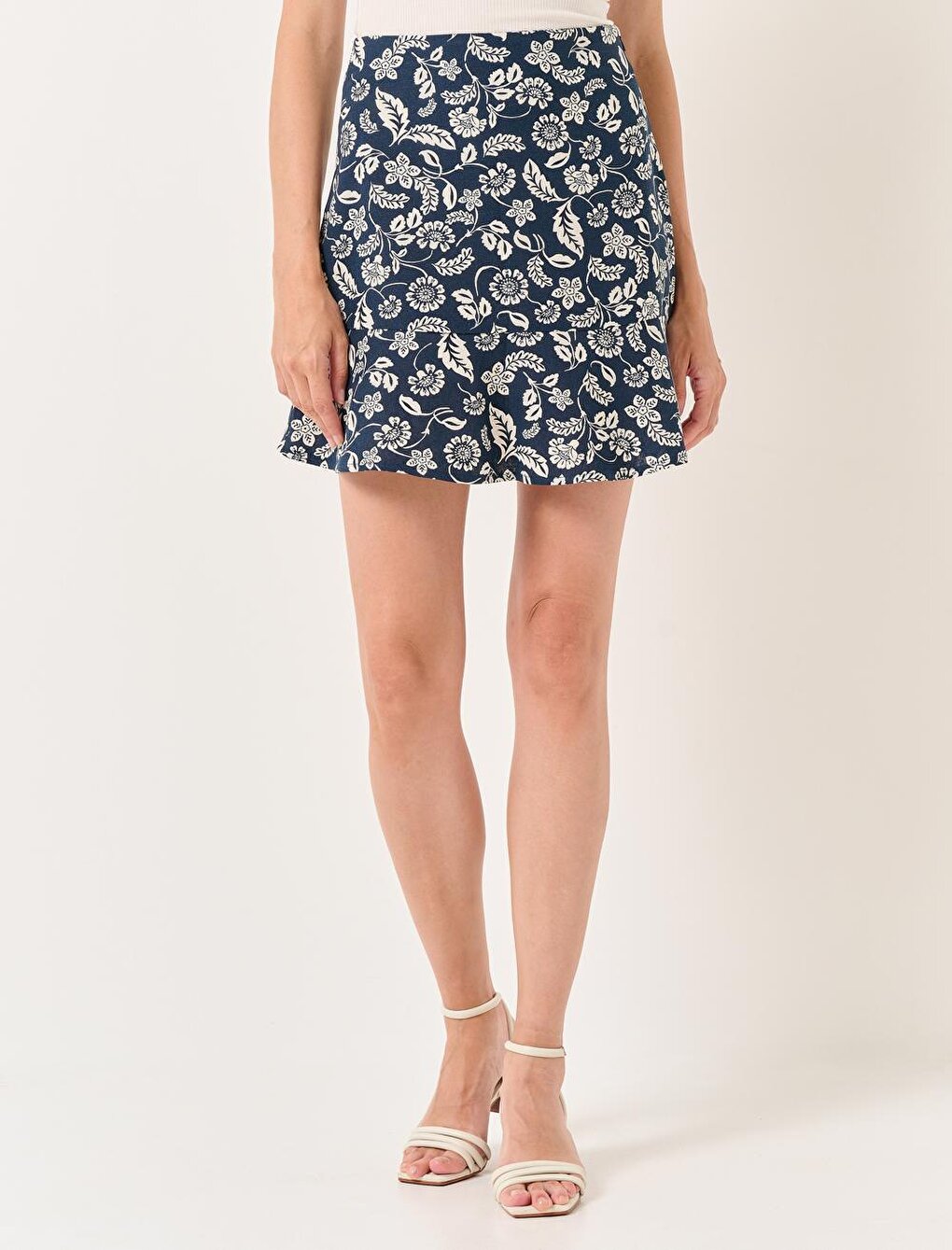 Navy Blue Slim Fit Woven Mini Linen Skirt