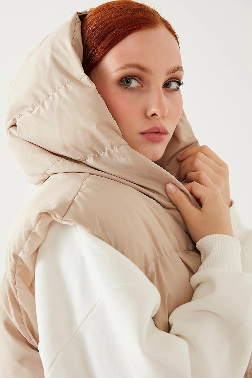 Women's Cream Oversize Puffer Vest