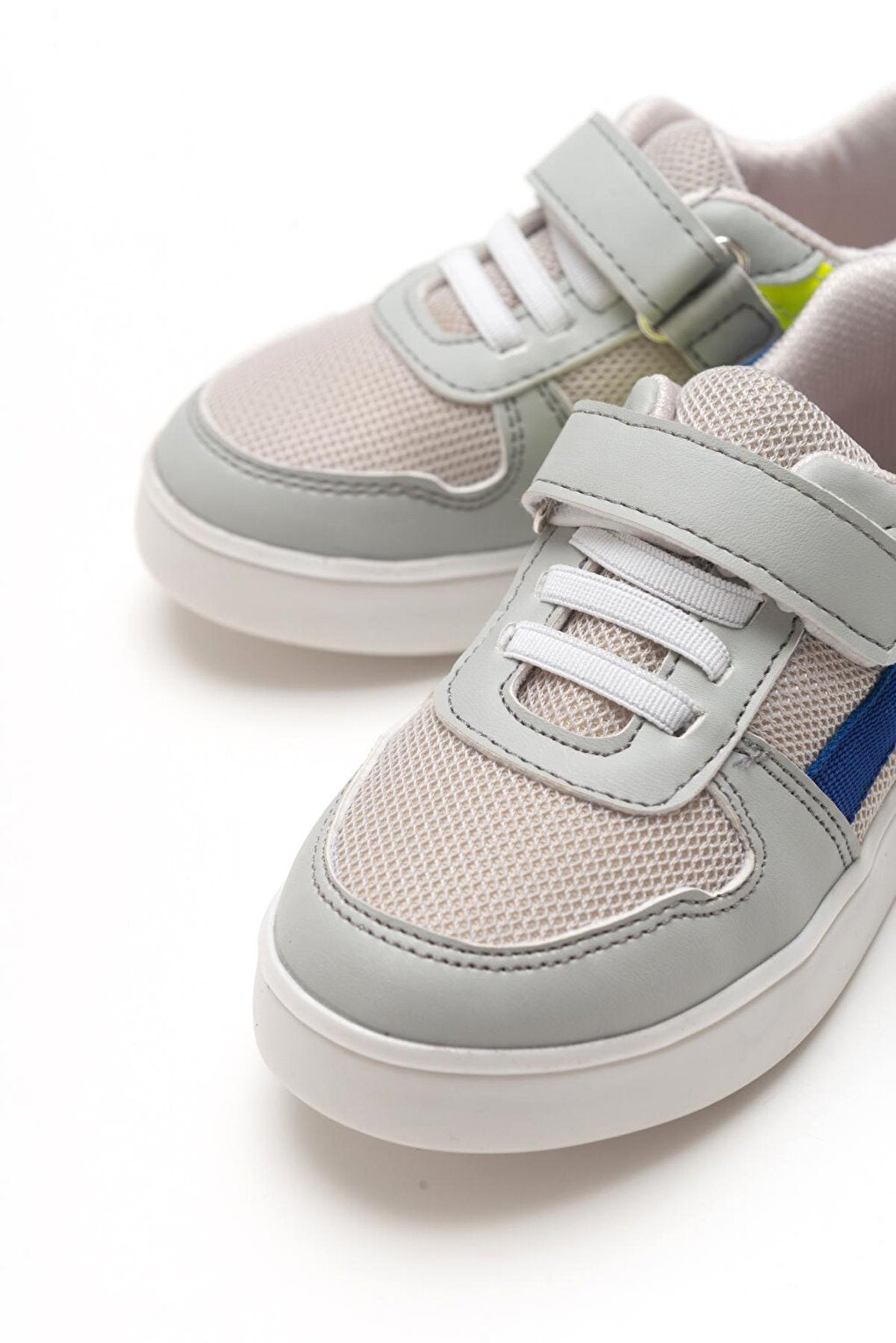 Boy's Gray healthy Supported Sneaker Shoes