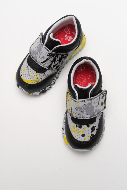 Boy's Black healthy Supported Children's Sports Shoes