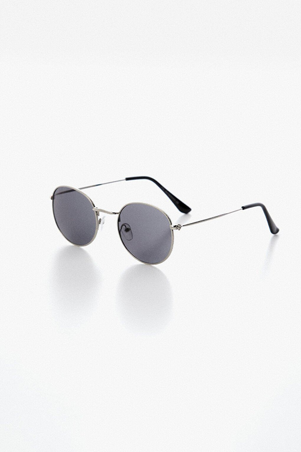 Round Framed Sunglasses