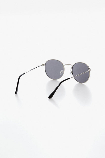 Round Framed Sunglasses