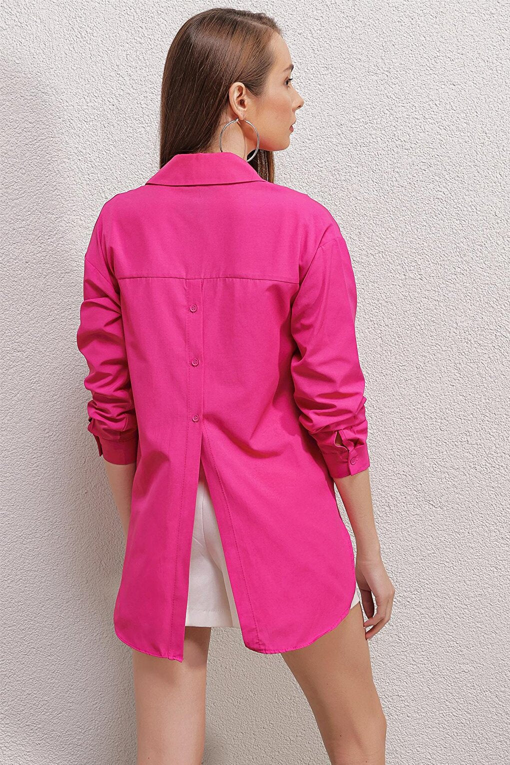 3952 Buttoned Back Boyfriend Shirt - Fuchsia