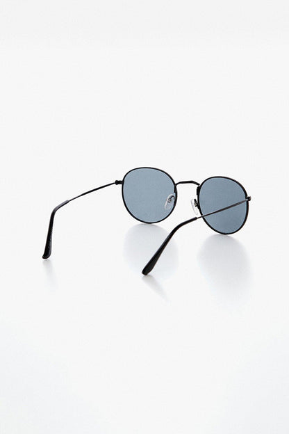 Round Framed Sunglasses