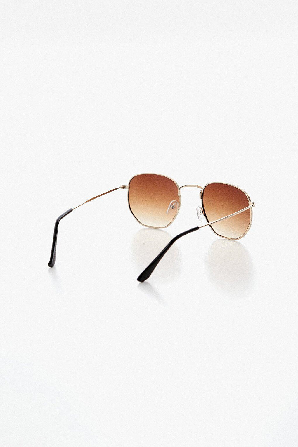 Round Framed Sunglasses