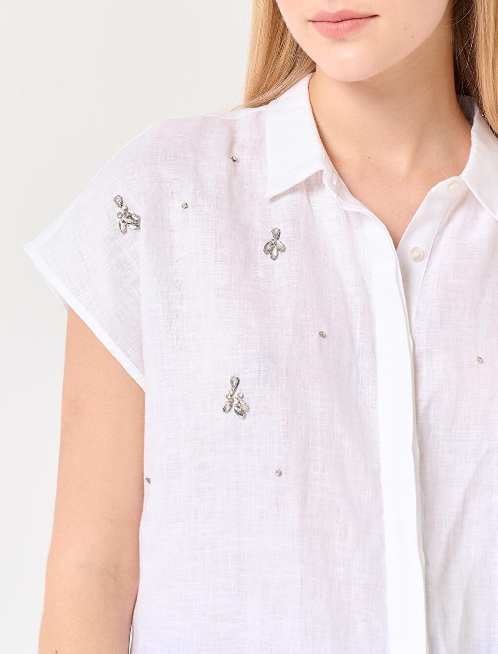 White Sleeveless Embroidered Linen Shirt