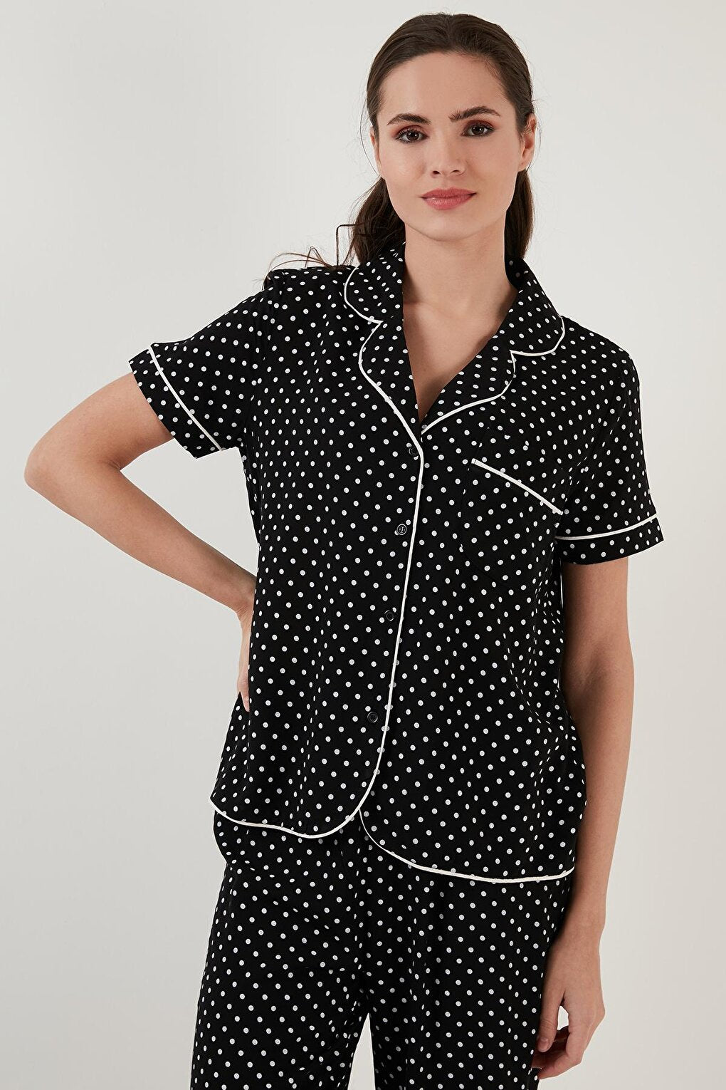 Polka Dot Comfortable Cut Shirt Collar Short Sleeve Pajama Set 6110102