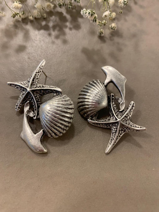 Ethnic Silver Asymmetric Sea Figured Earrings