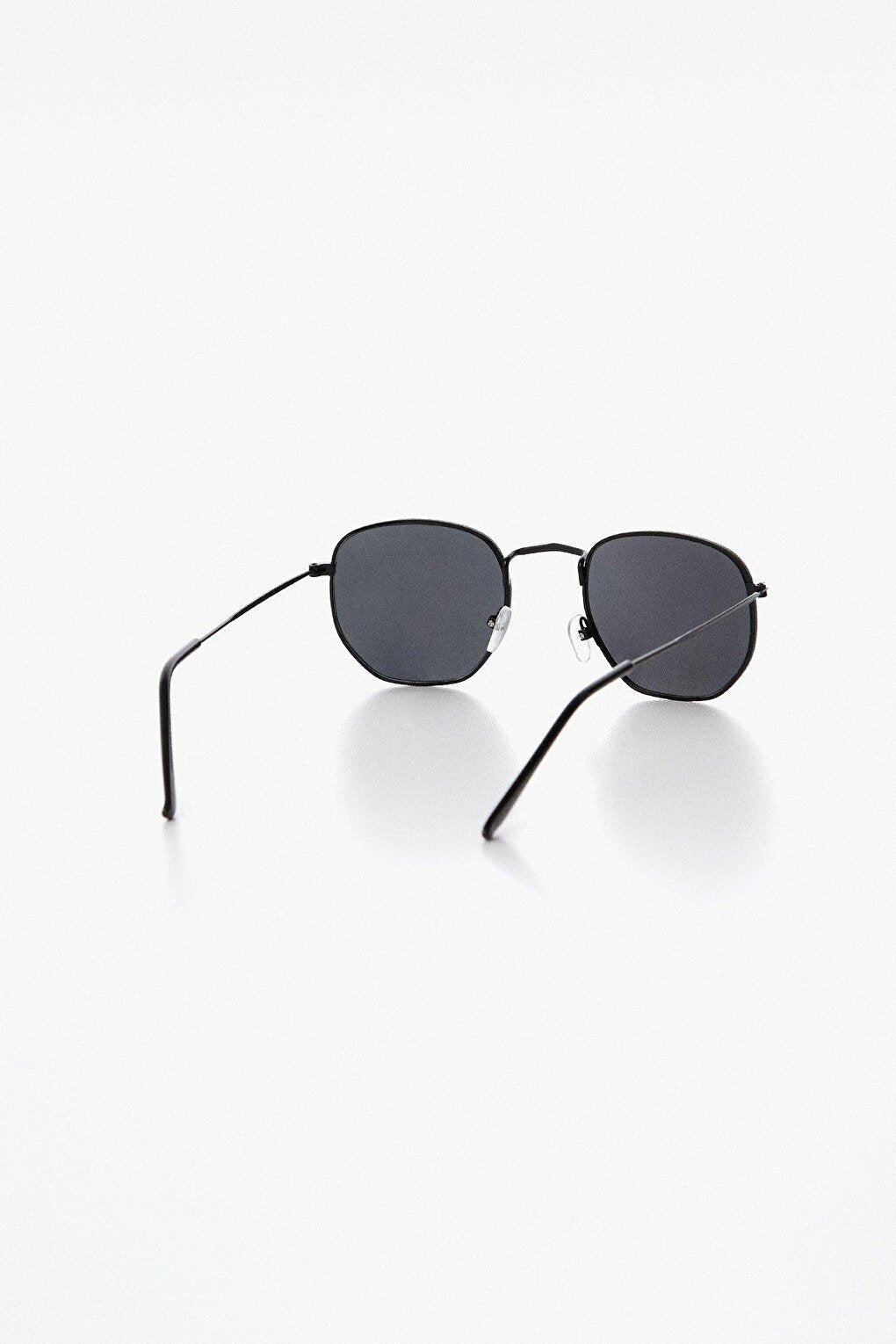 Round Framed Sunglasses