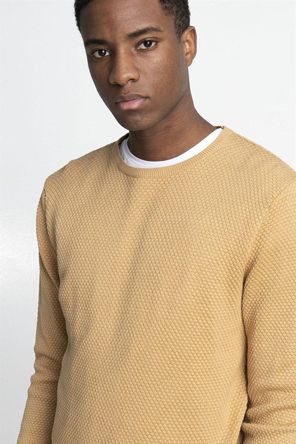 Slim Fit Narrow Cut Crew Neck Honeycomb Patterned Men's Yellow Sweater