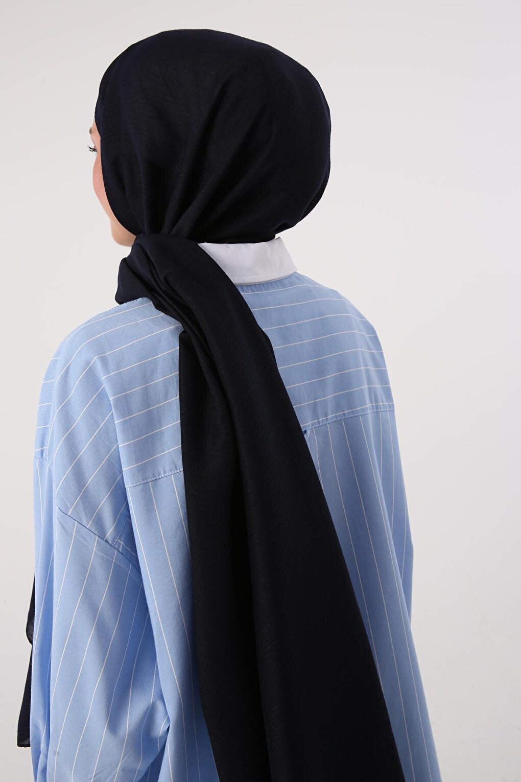 Navy Blue Stripe Detailed Cotton Shawl