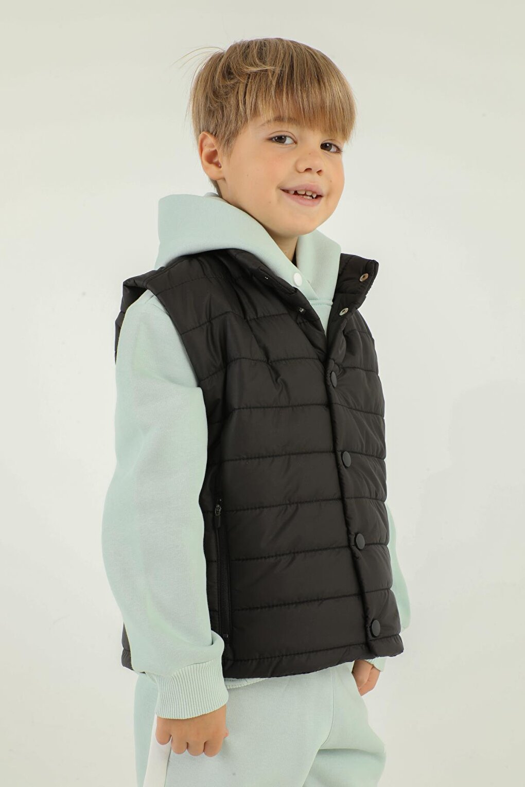 High Collar Button Detailed Double Pocket Boy Puffer Vest