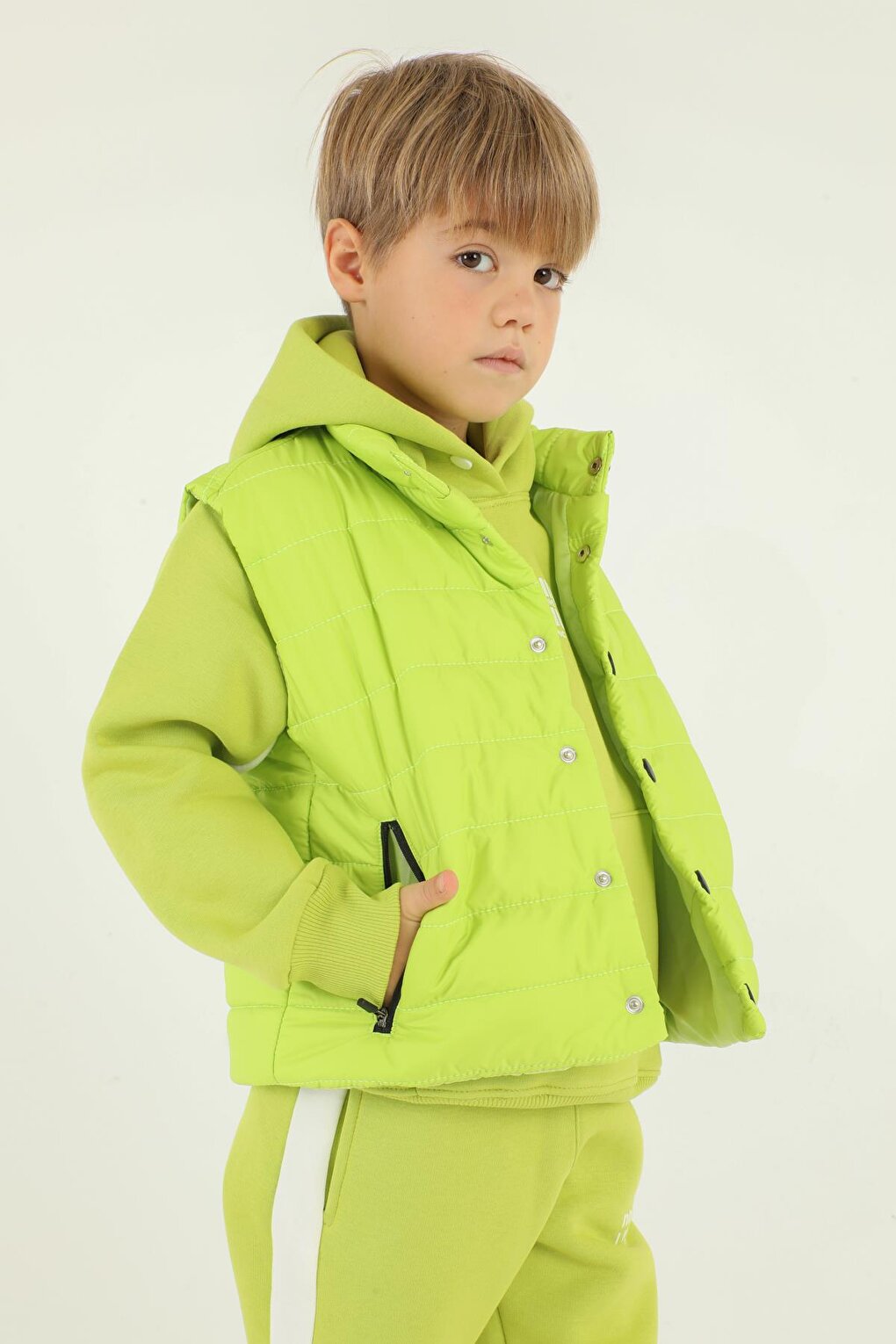 High Collar Button Detailed Double Pocket Boy Puffer Vest