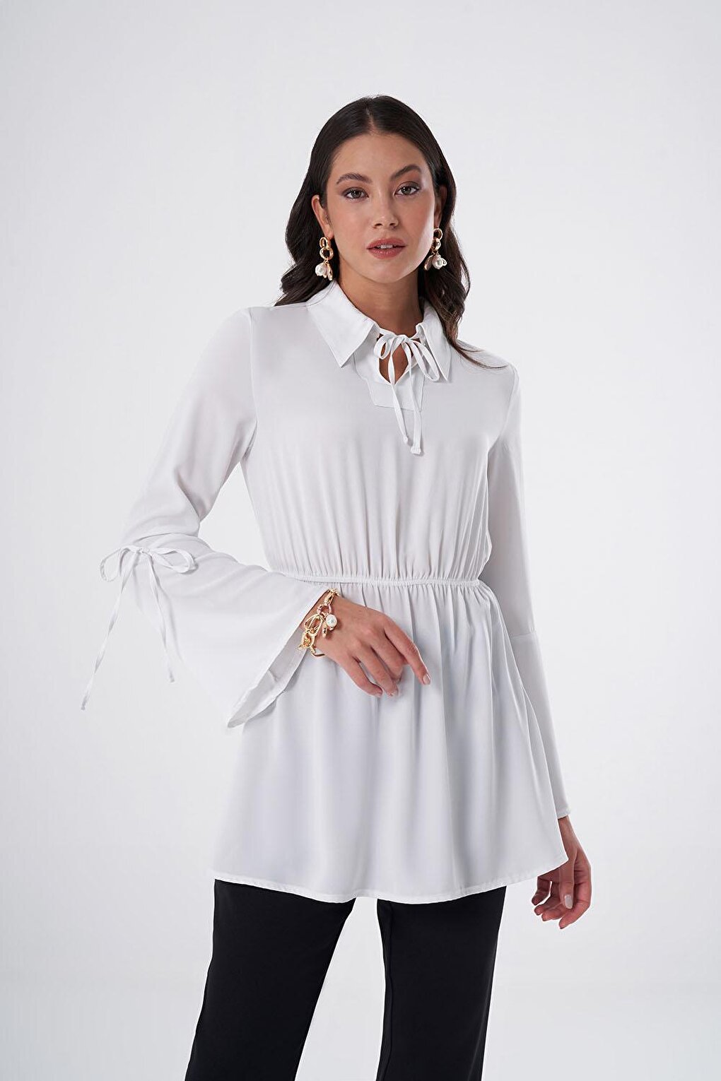 Ecru Tunic with Lace Detail