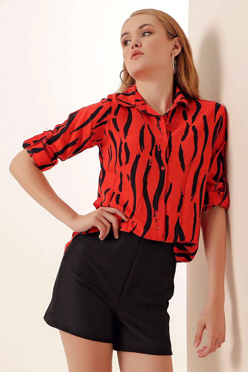 3721 Graphic Patterned Shirt - Red