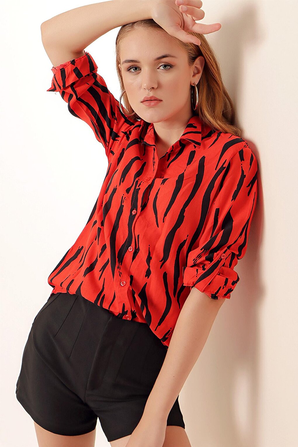 3721 Graphic Patterned Shirt - Red