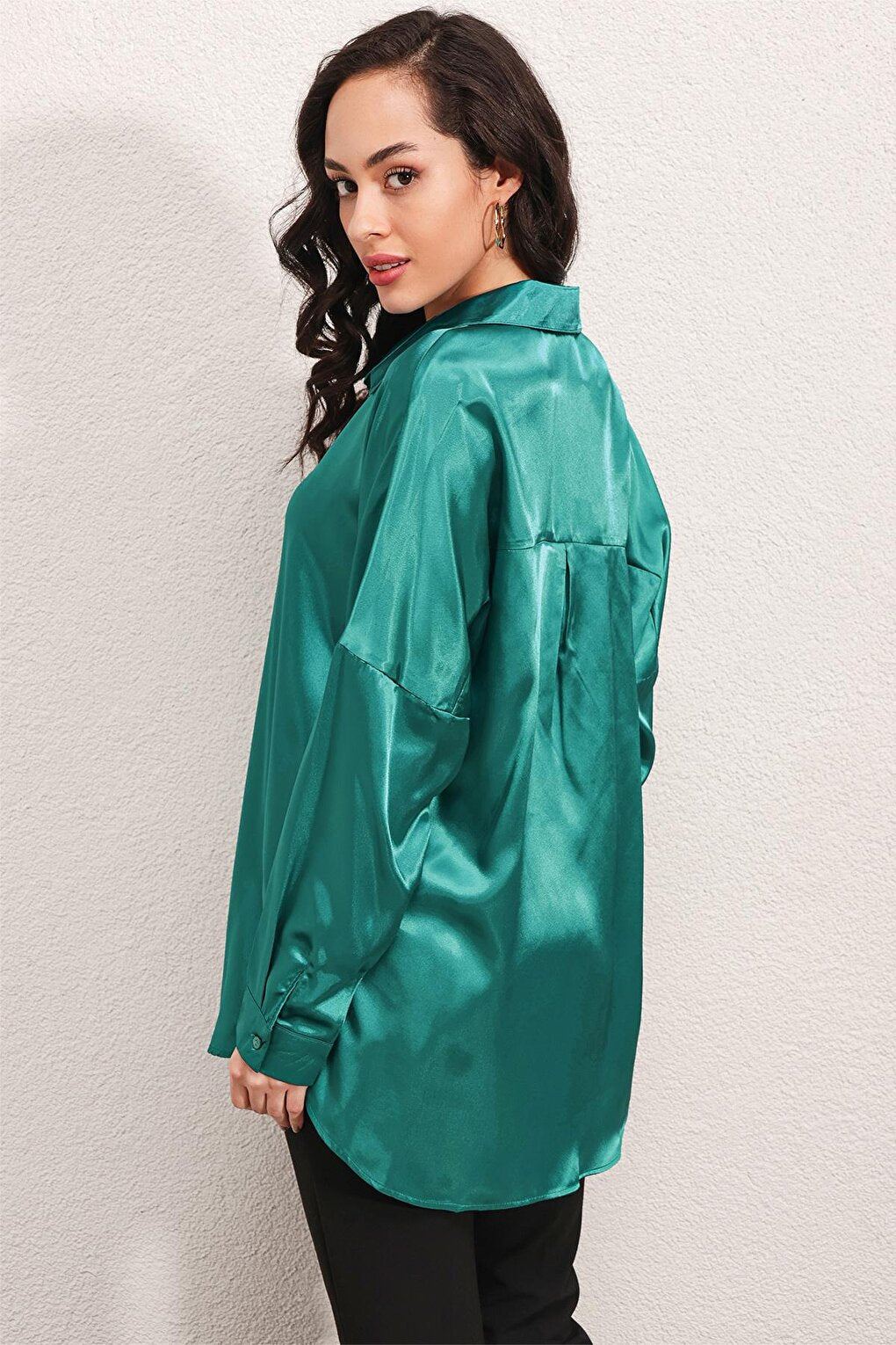 3985 Oversize Satin Shirt - Light Green