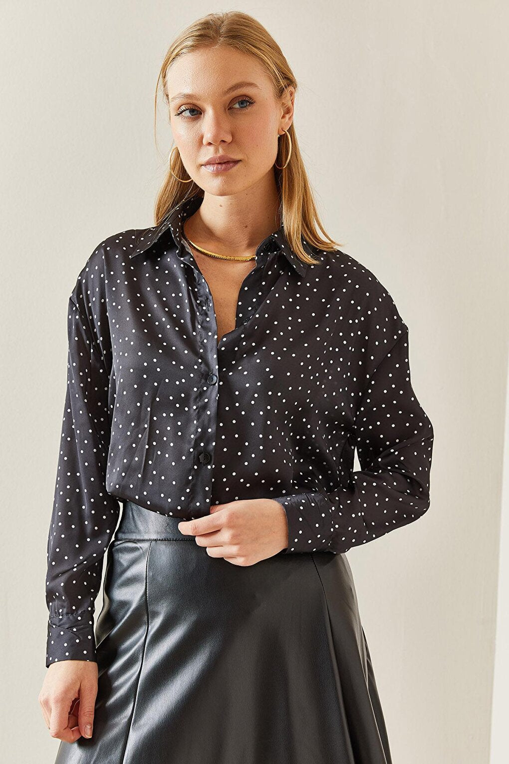 Black Patterned Flowy Satin Shirt 4KXK2-47759-02