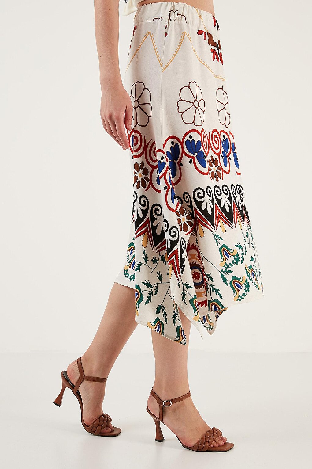 Patterned Asymmetrical Cut Midi Skirt with Elastic Waist 5865214