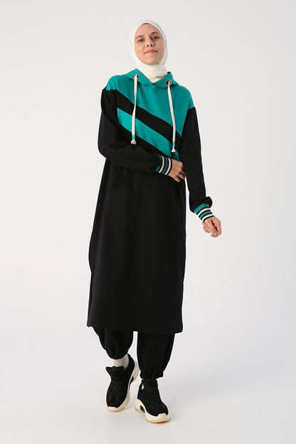 Black Two-Tone Hooded Sweat Tunic