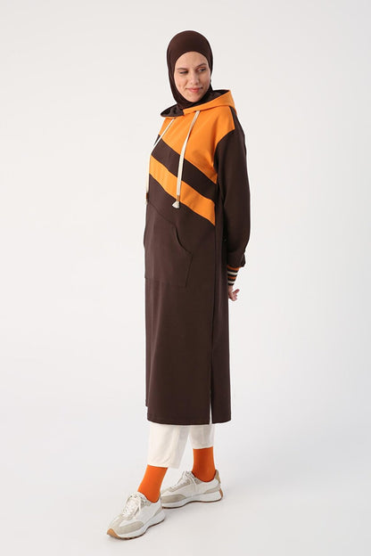 Bicolored Hooded Sweat Tunic in Bitter Brown