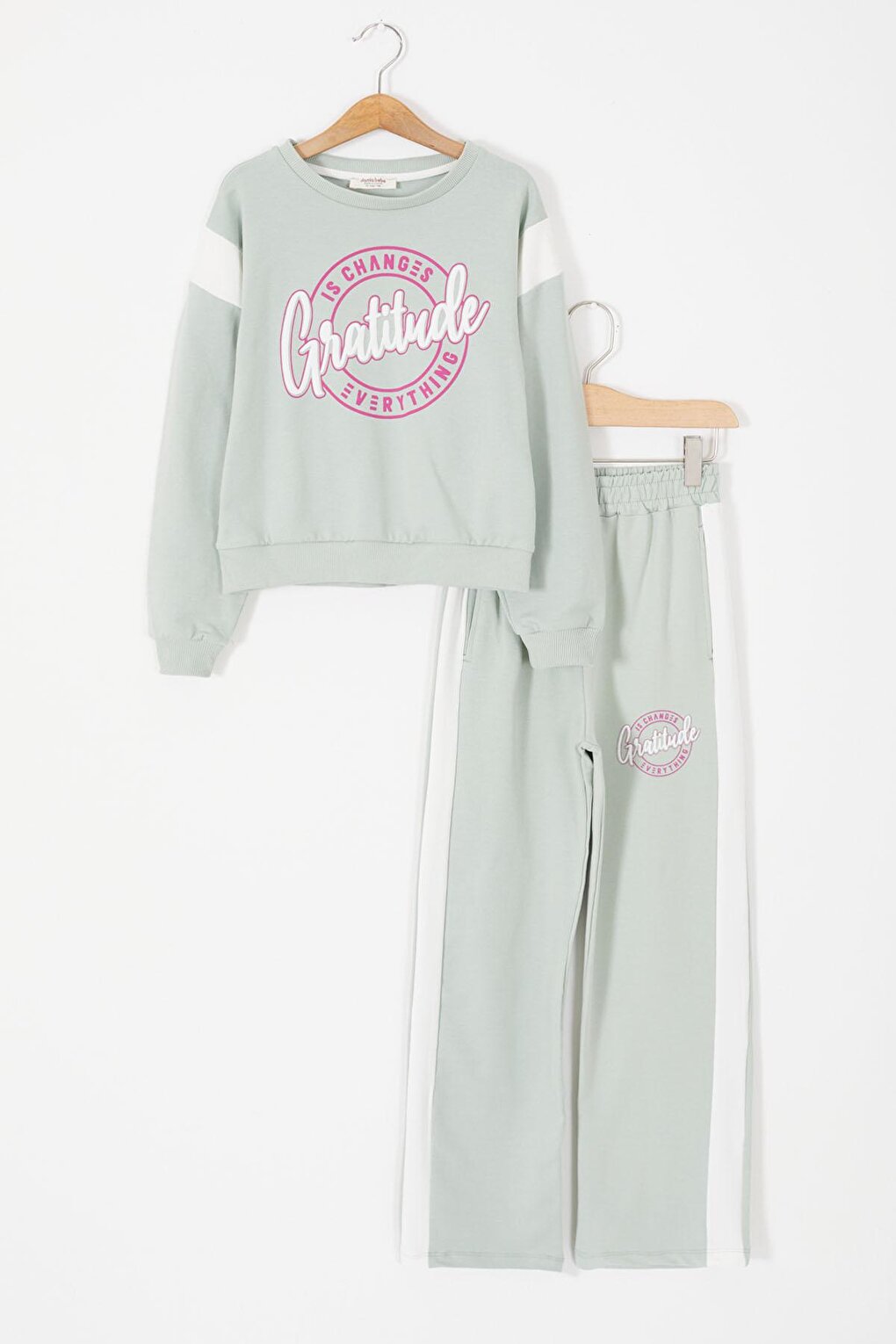 Green Embossed Written Stripe Girl's Tracksuit 17385